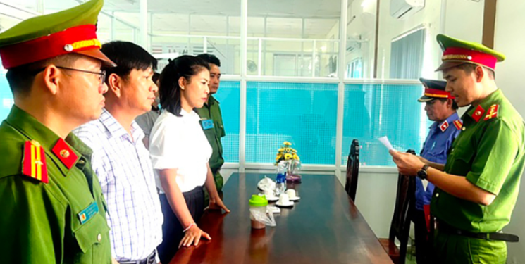 Bắt Chủ tịch công ty đăng kiểm ở Phú Yên