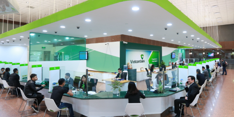Vietcombank sắp nhận chuyển giao bắt buộc CBBank