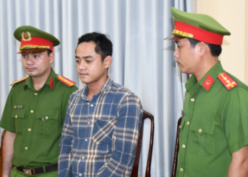 Tạm giam thanh niên đập kính xe cứu thương, xưng "tao là trùm ở đây"