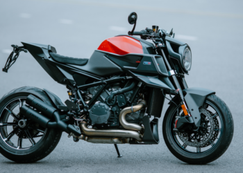 Đại gia Hoàng Kim Khánh mua siêu moto 2 tỷ số lượng giới hạn