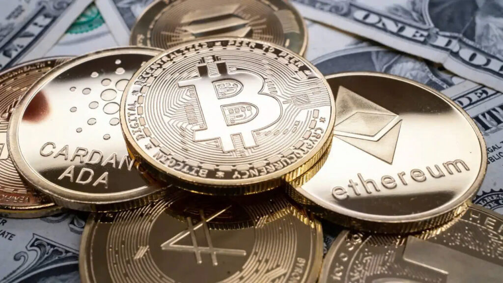Bitcoin vượt 120.000 USD: Cơn địa chấn từ Washington đến phố Wall
