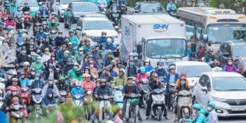 Cuộc đua “khai tử” xe xăng khỏi đô thị: Trung Quốc và Anh tăng tốc xanh hóa giao thông