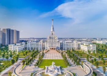 Vingroup bứt phá vốn hóa, soán ngôi Vietcombank trên sàn chứng khoán
