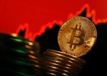 Bitcoin lao đao sau cú sụt vốn hóa hàng trăm tỷ USD: Nhà đầu tư ồ ạt rút khỏi sàn