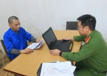 Bắt Tổng giám đốc hệ thống đầu tư tiền ảo AGOLD vì cáo buộc chiếm đoạt tài sản