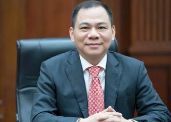 Cổ phiếu VIC bứt phá, ông Phạm Nhật Vượng vào top 100 giàu nhất thế giới