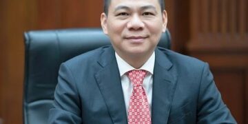 Cổ phiếu VIC bứt phá, ông Phạm Nhật Vượng vào top 100 giàu nhất thế giới