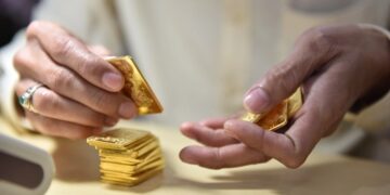 Ngân hàng Nhà nước đề xuất nâng trần nắm giữ vàng: Cơ hội cho 8 nhà băng lớn